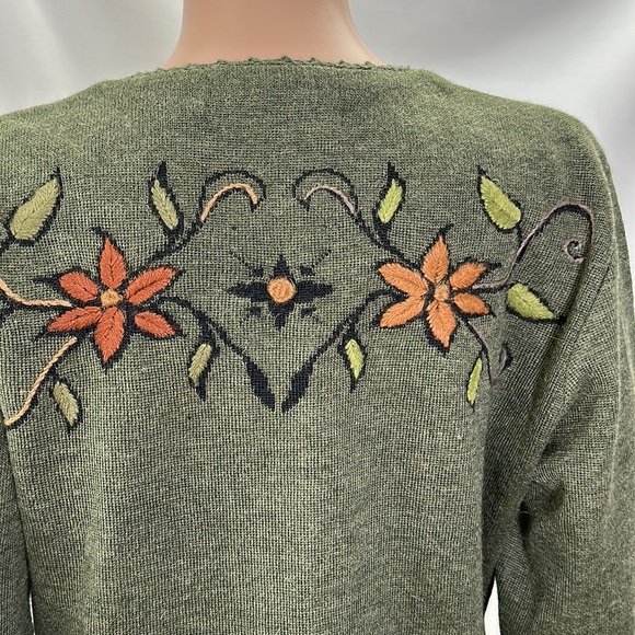Peruvian Link Green Sweater Metal Clasps Embroidered Floral Alpaca Blend SZ M - Picture 8 of 16